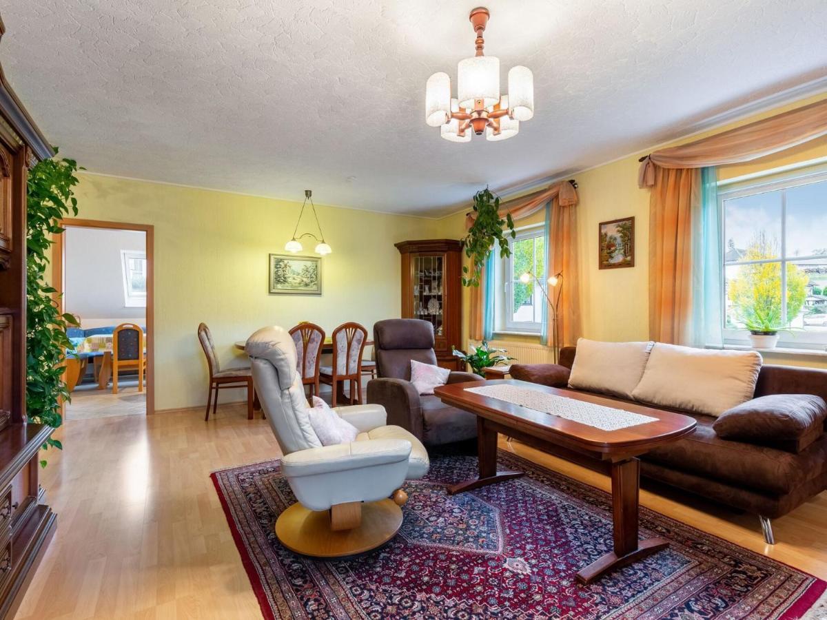 Apartment On The Edge Of The Forest Еслохе Екстериор снимка