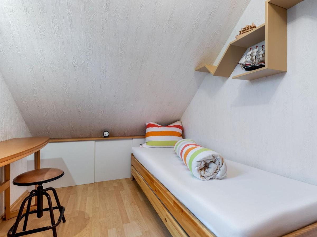 Apartment On The Edge Of The Forest Еслохе Екстериор снимка